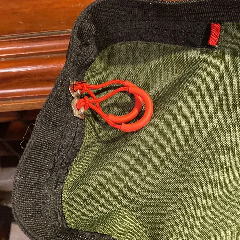 Swiss Gear Urban Trekker Backpack Model CP110 SwissGear Green Olive Black